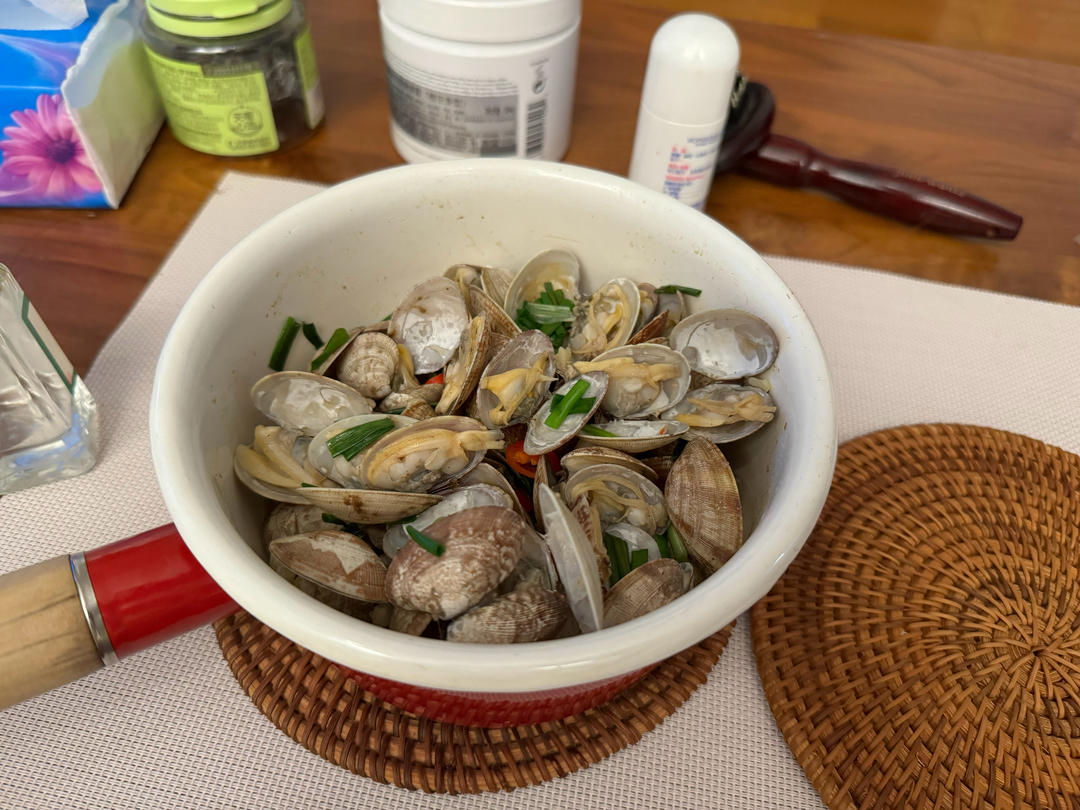 五分钟可以搞定的下酒菜——酒蒸蛤蜊