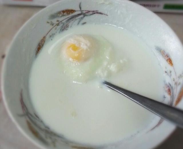 早餐的懒人做法--牛奶鸡蛋