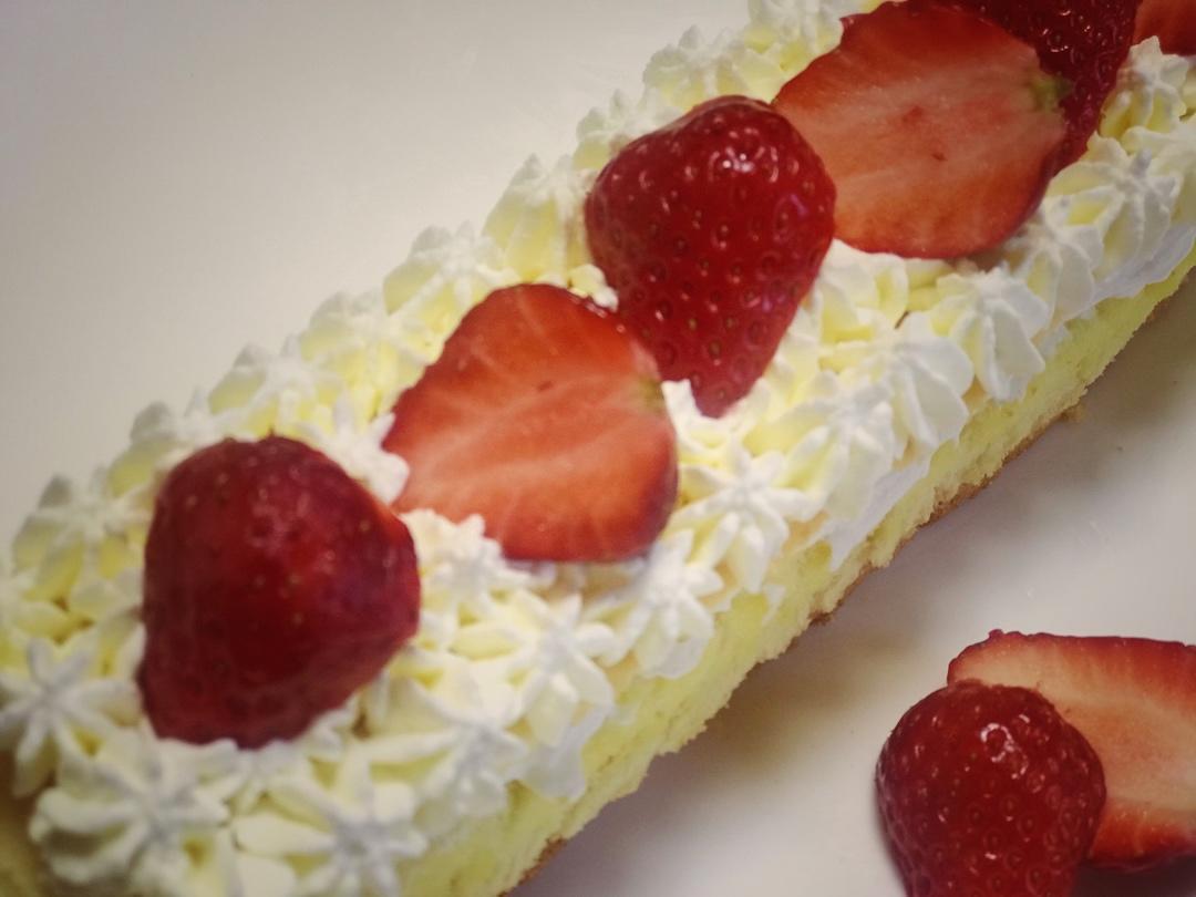 草莓城堡蛋糕