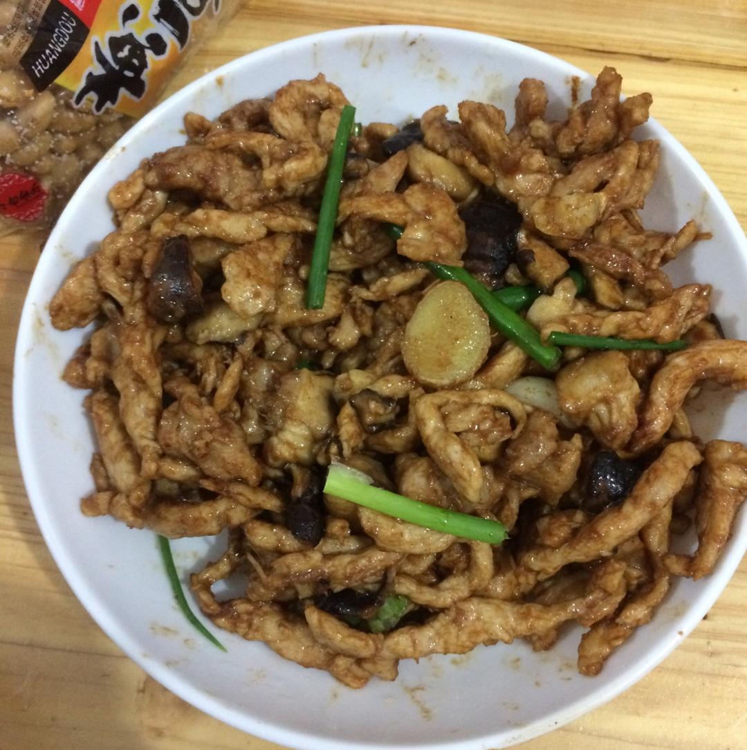 香菇炒瘦肉