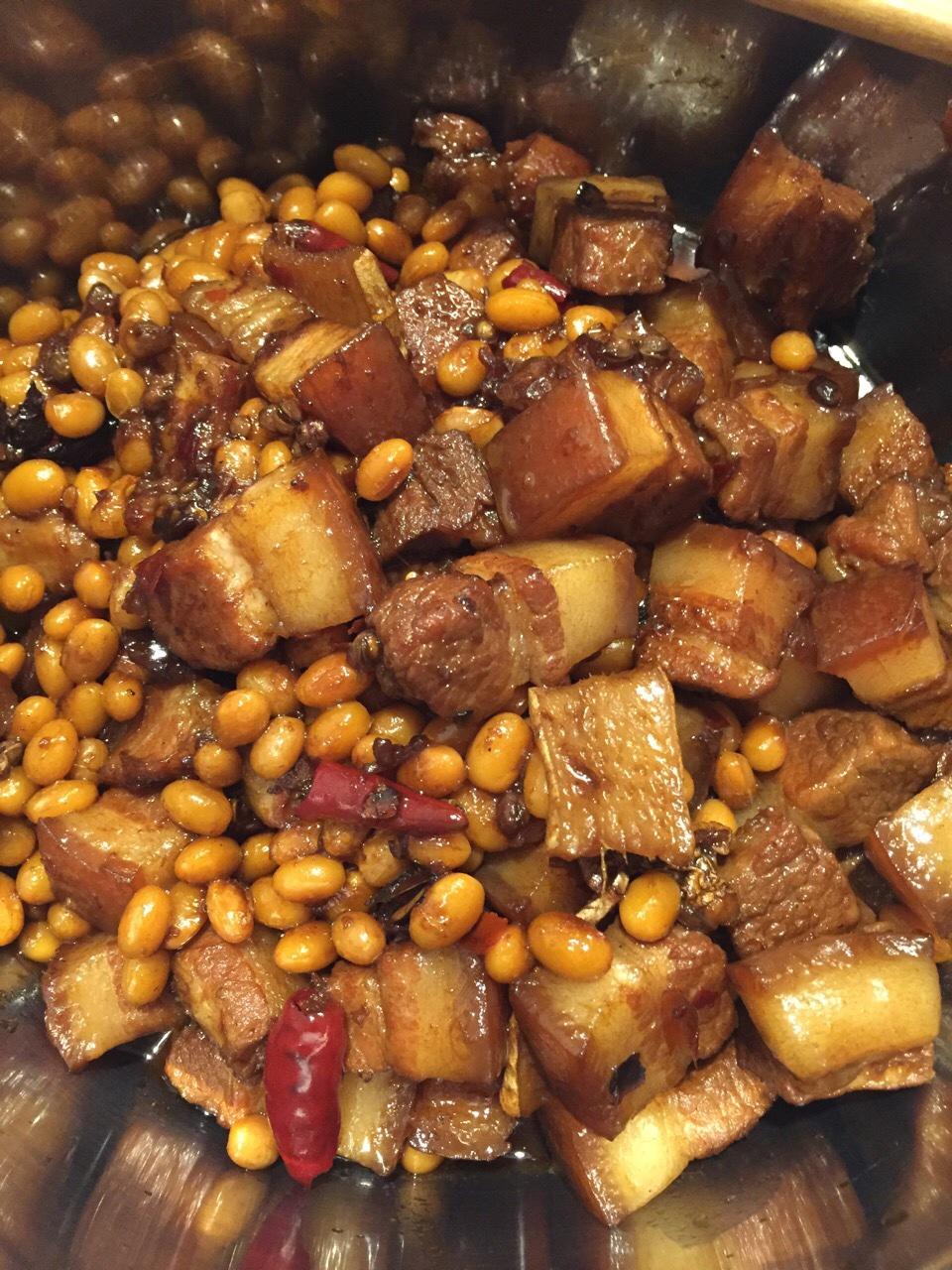 川式红烧肉—黄豆烧肉的做法