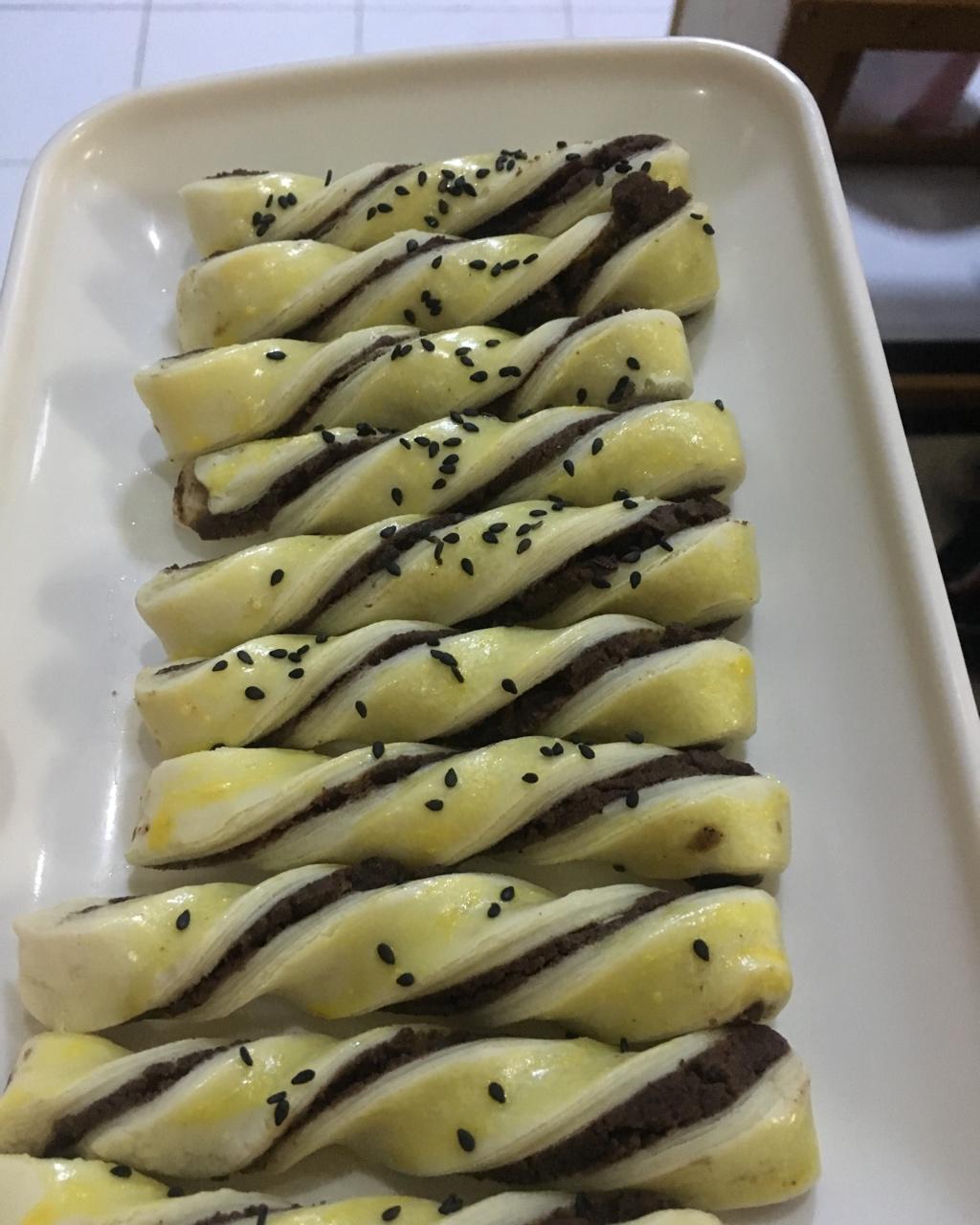 豆沙扭扭酥