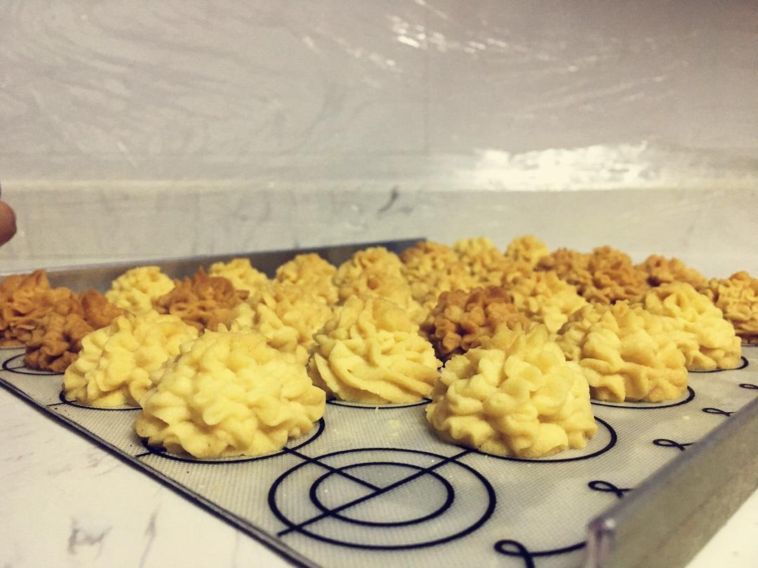 一抿即化酥到掉渣的珍妮曲奇云顶小花/烘焙视频饼干篇1