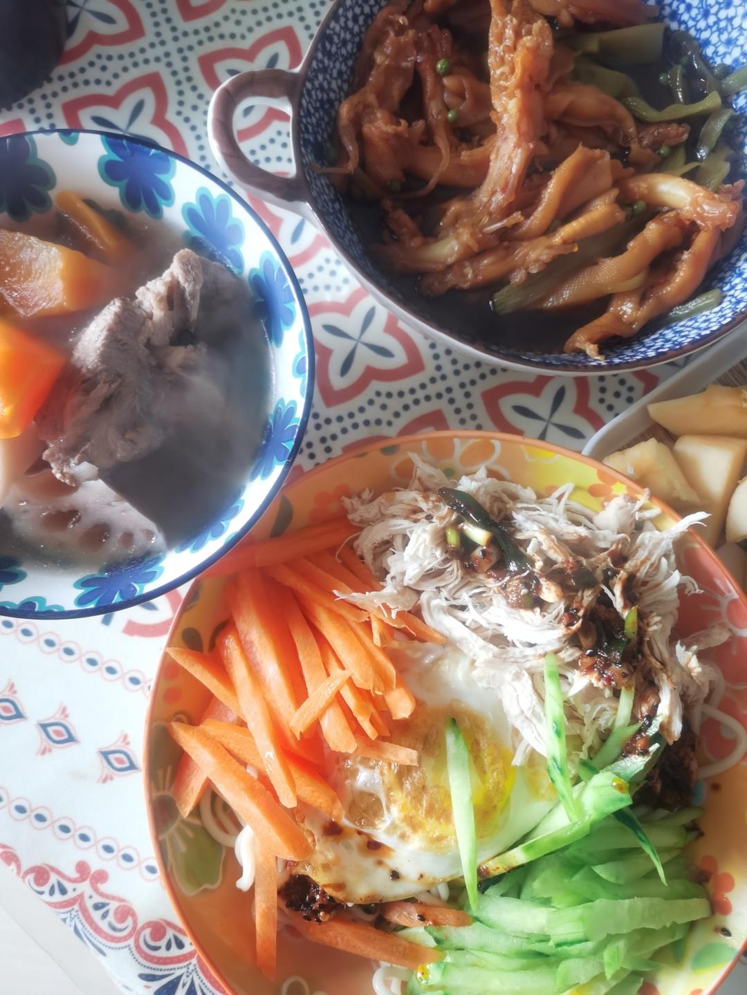 🥒鸡丝凉面