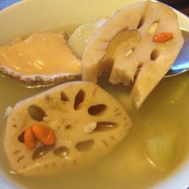 海底椰响螺肉汤