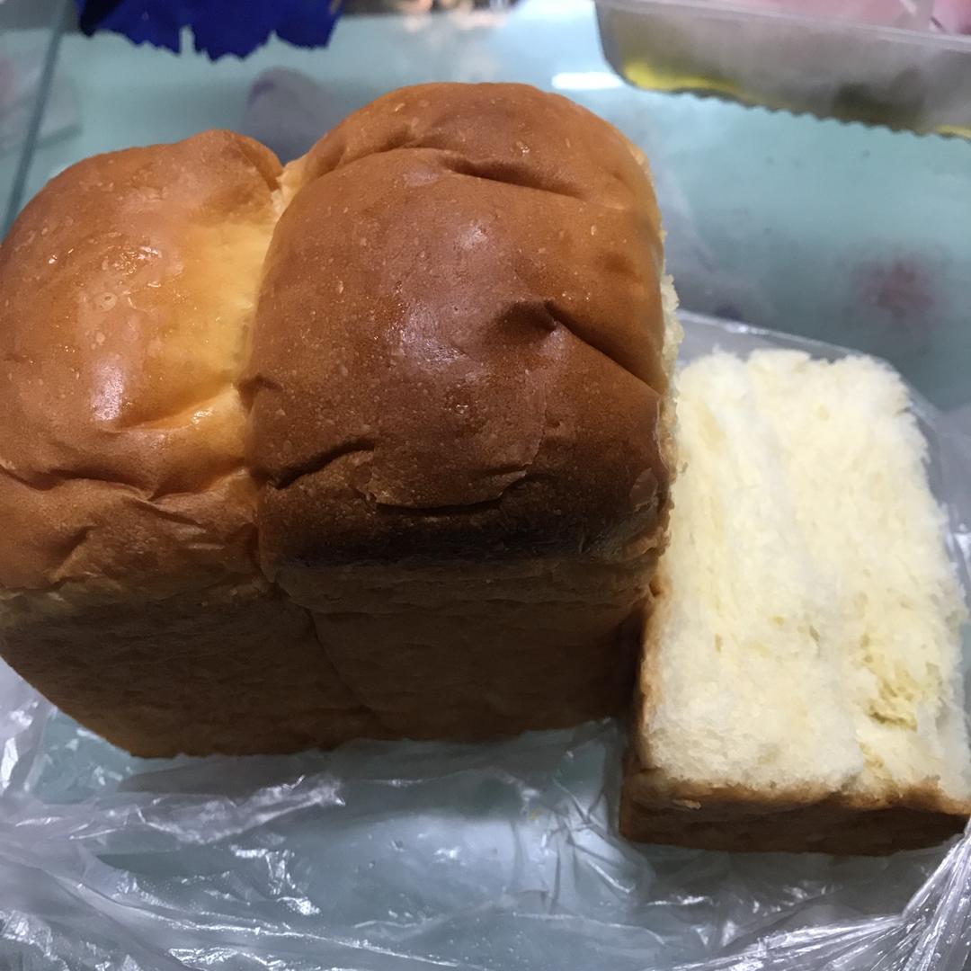 奶香吐司面包