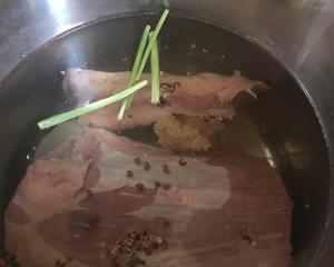 广式清汤牛腩➕自制广东香辣酱的做法 步骤2