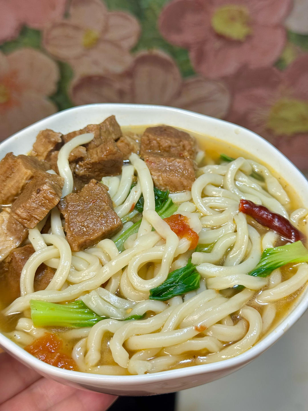 香迷糊的番茄牛肉面的做法
