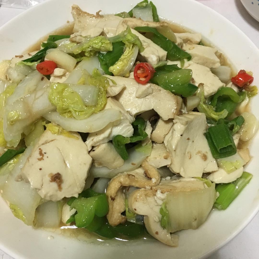 冬季家常菜：白菜炖豆腐