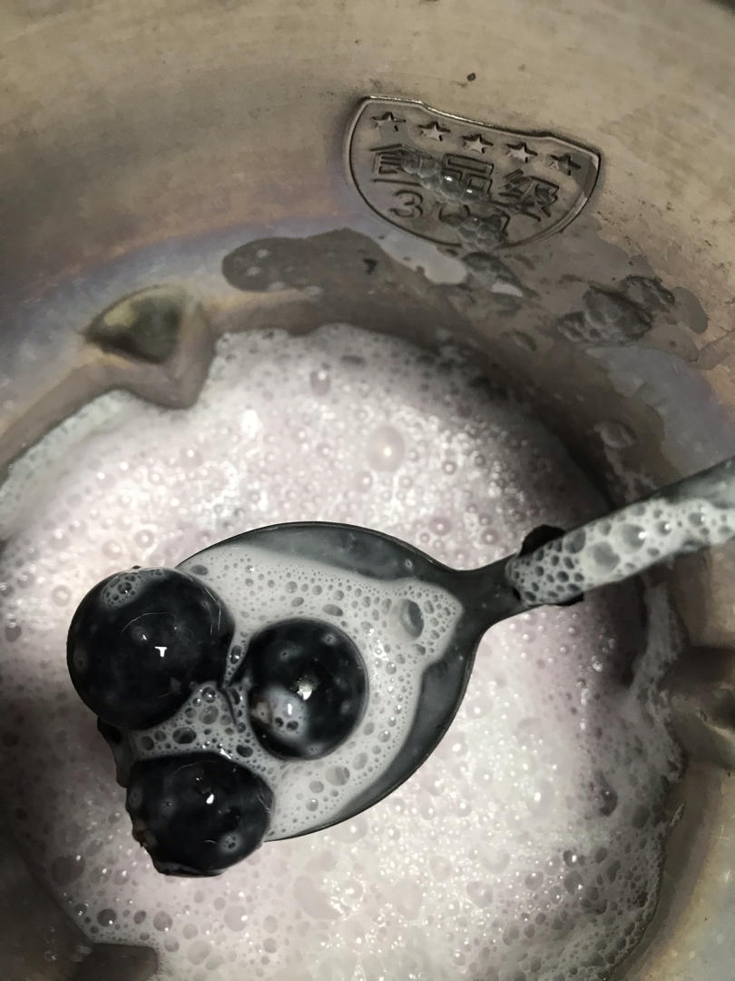 葡萄酸奶昔