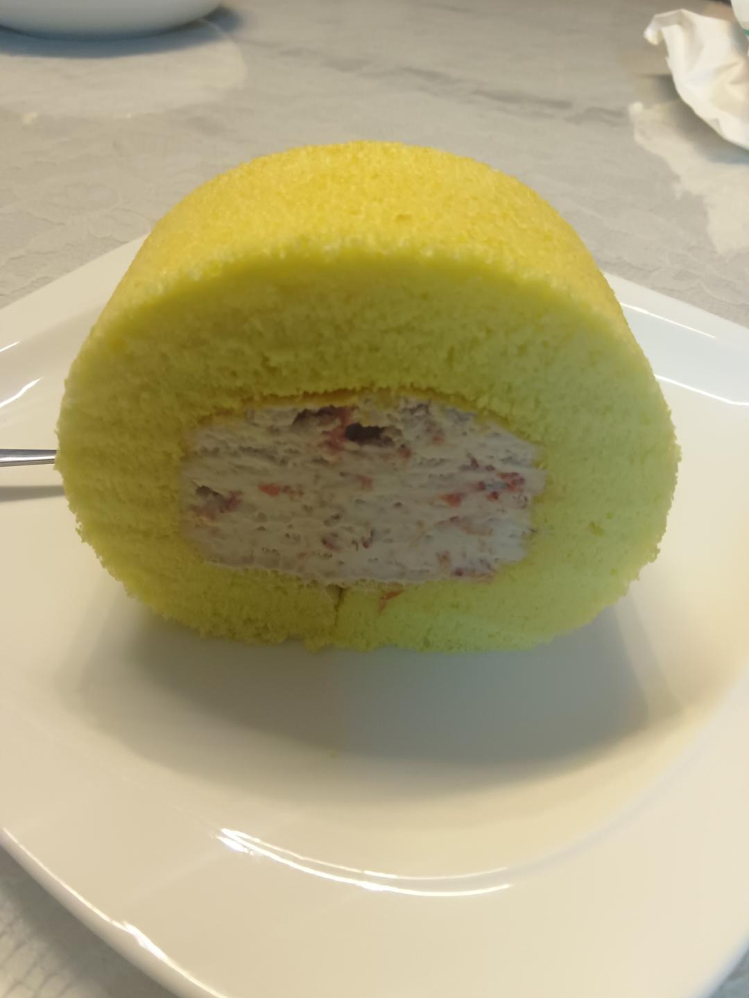 草莓奶油卷/O卷/小山卷