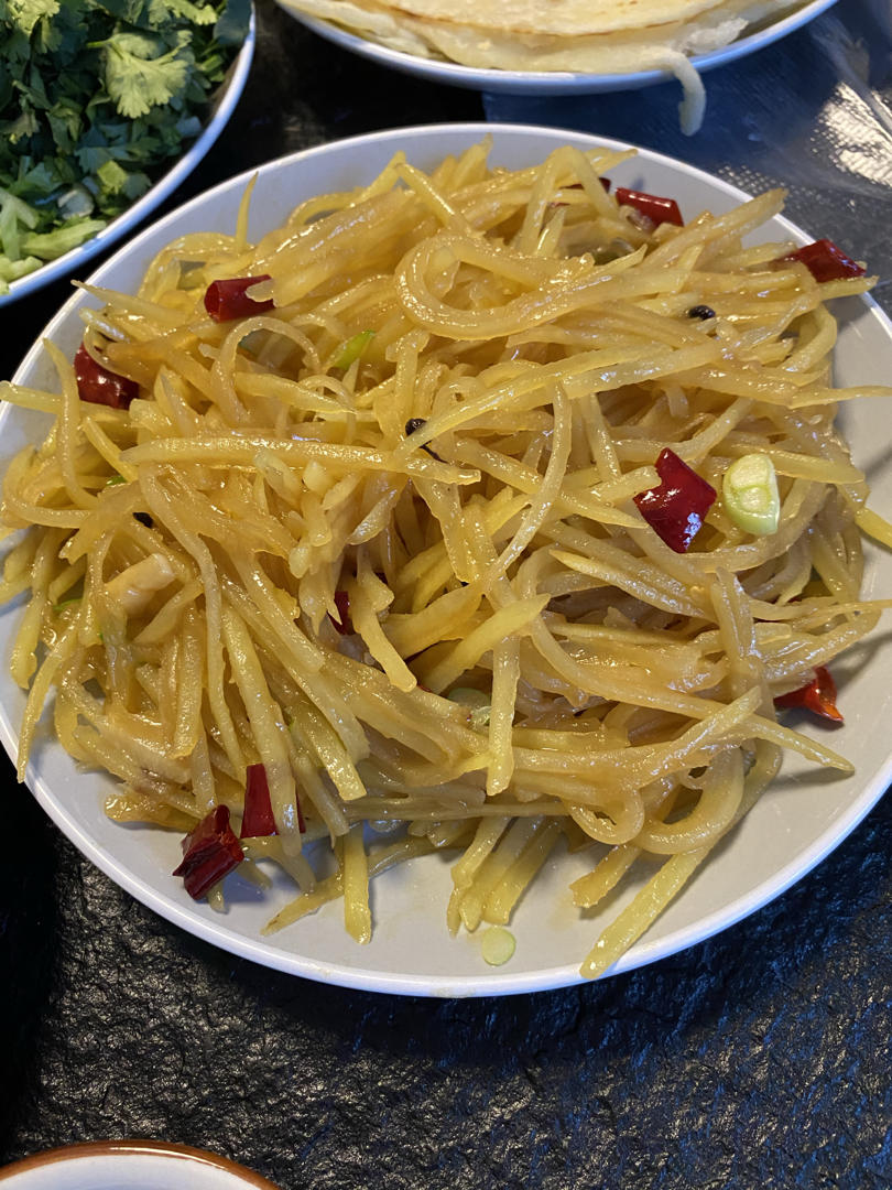 在家也能做出馆子味儿的醋溜/炝炒/酸辣土豆丝（就是那道看似简单，实则步步玄机的土豆丝）