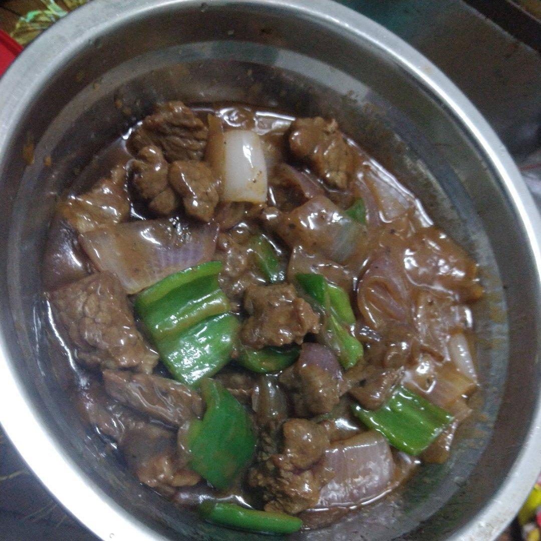 黑胡椒牛肉粒