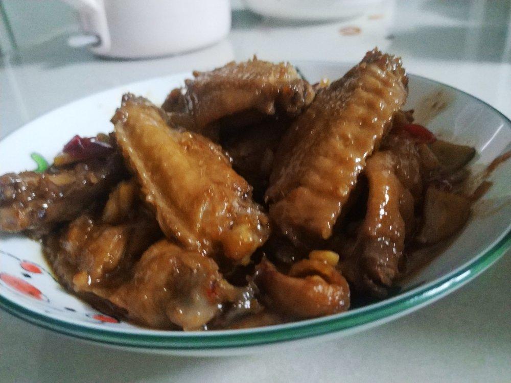 外婆教我的红烧鸡翅·连汤汁都狠好吃！！！