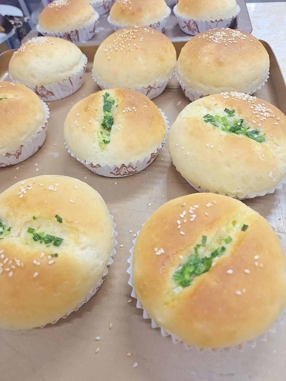 松软可爱，香葱泡泡包