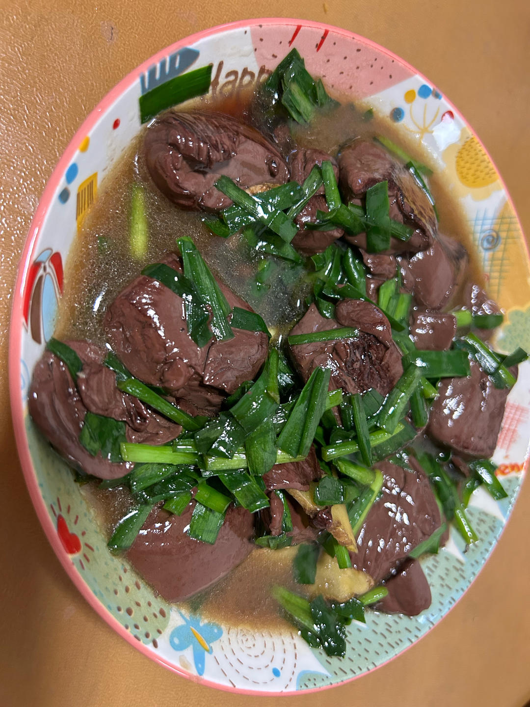 猪血炒韭菜，每周吃两三次，养胃补血，气色佳