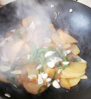 干锅土豆片(家常版)的做法 步骤6