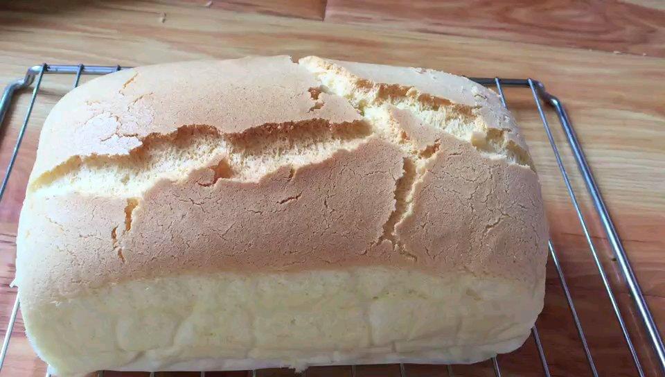 堪比柯基屁股
爆浆芝士🧀古早蛋糕