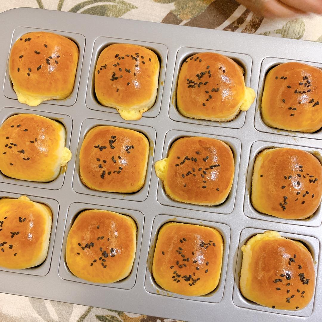 超软的牛奶小餐包