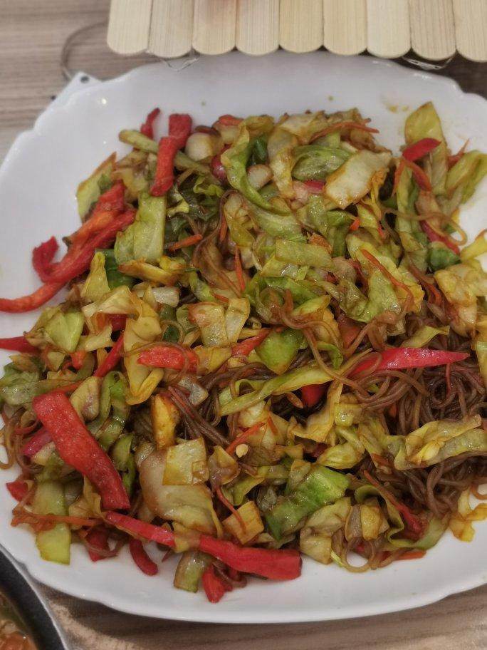 包菜胡萝卜粉条菜