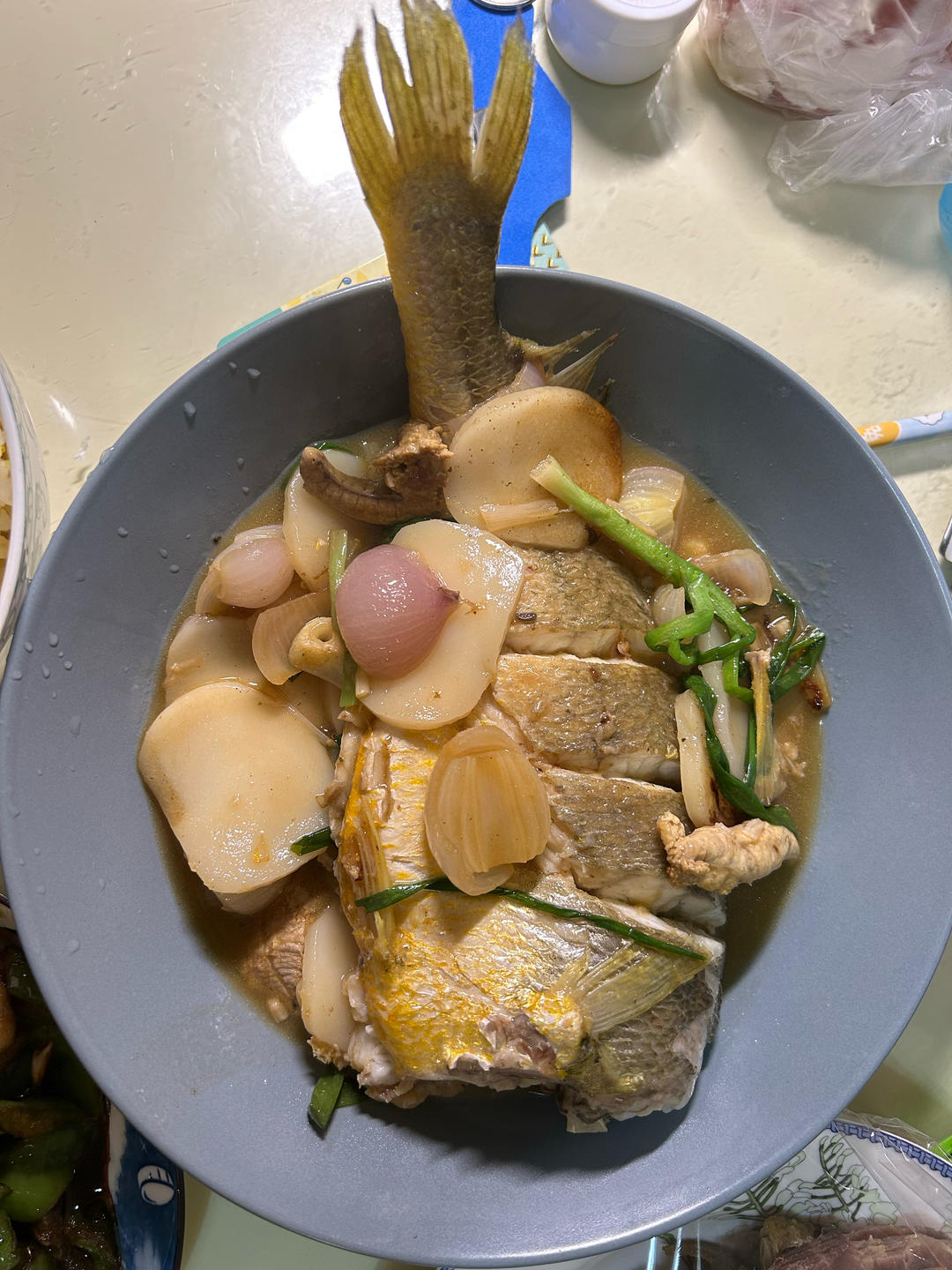 黄鱼烧年糕（一万多一例的菜品在家便宜做）