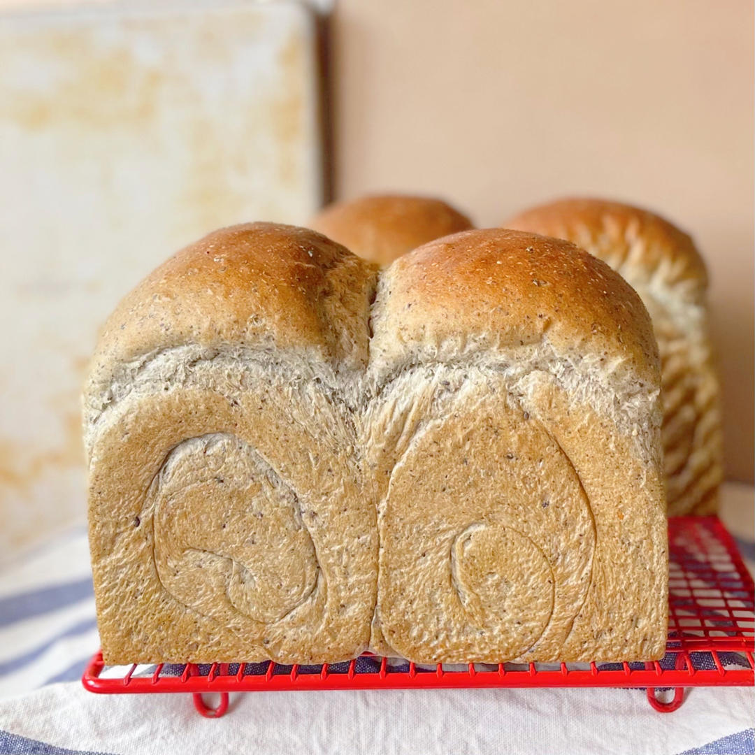 金大旺的黑芝麻吐司