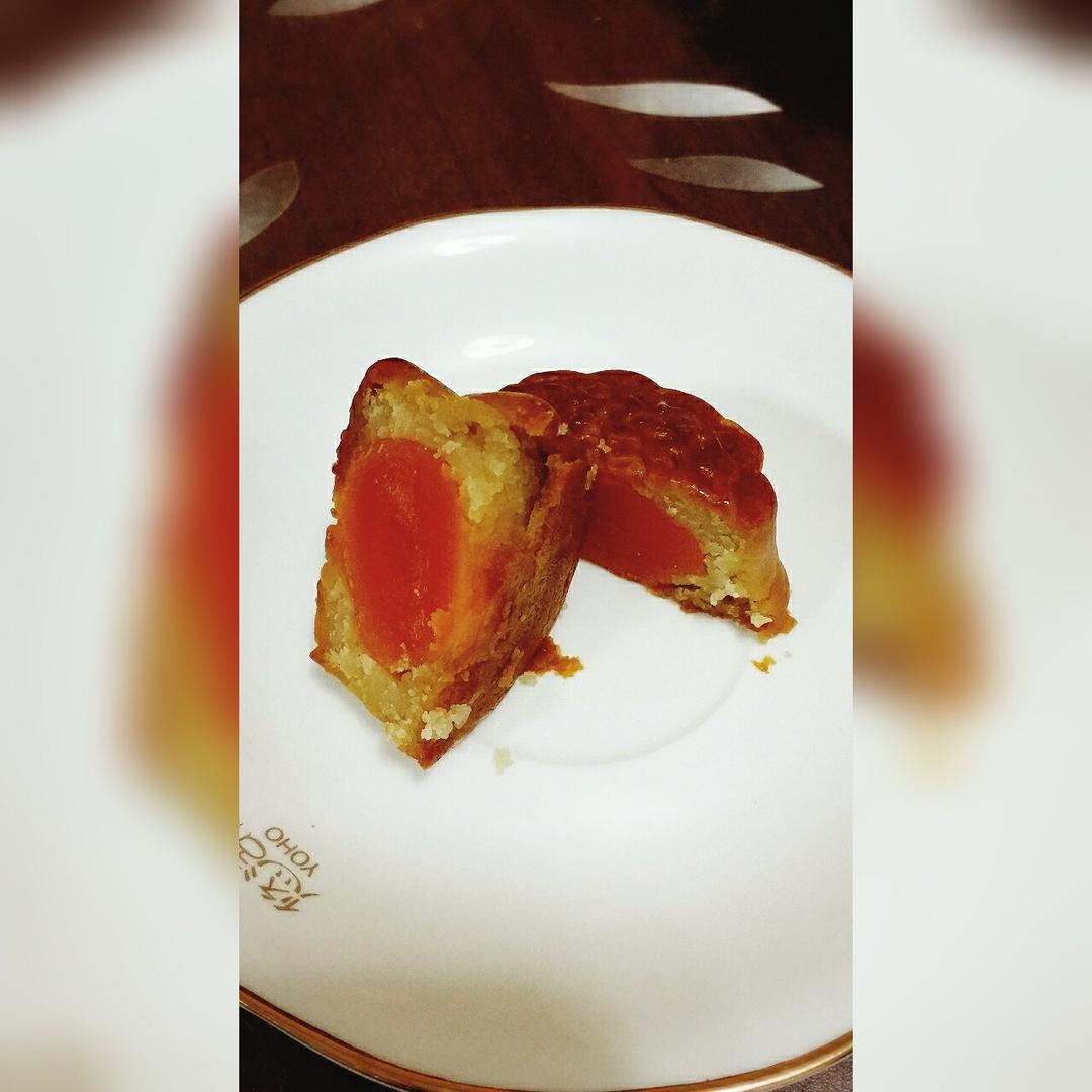 【曼食慢语】蛋黄莲蓉月饼