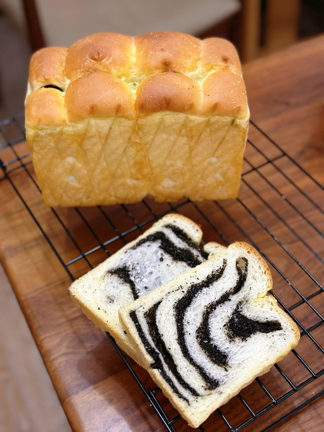 波兰种（冷藏法）黑芝麻奶酥吐司