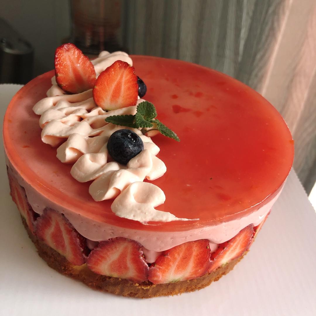 巧克力草莓慕斯蛋糕