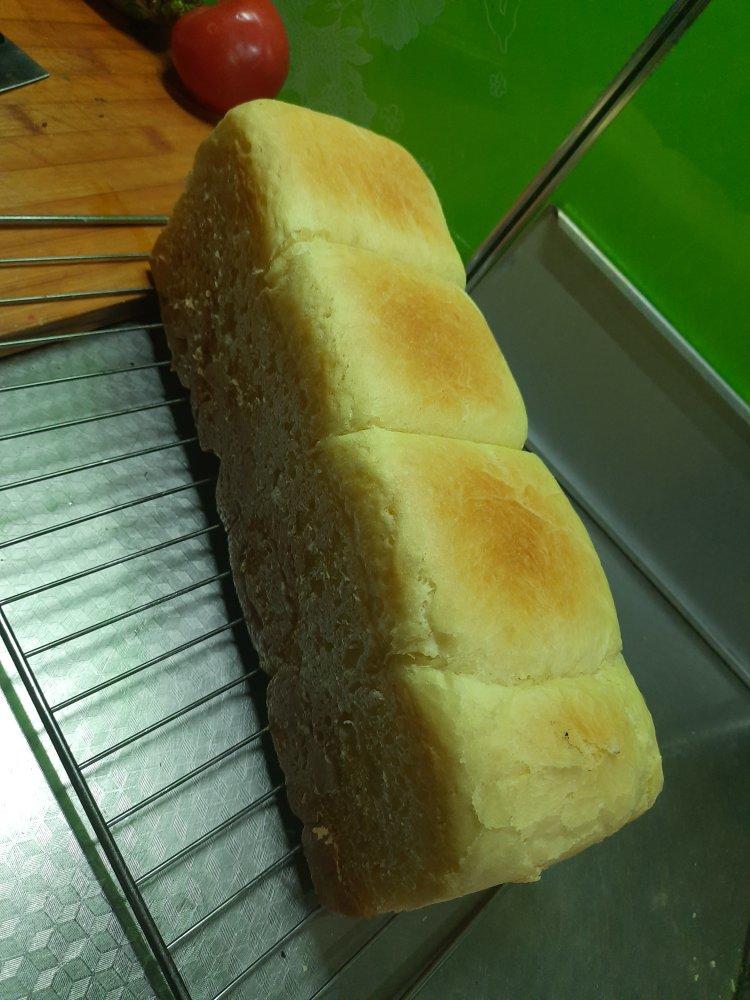 西条友起的白吐司