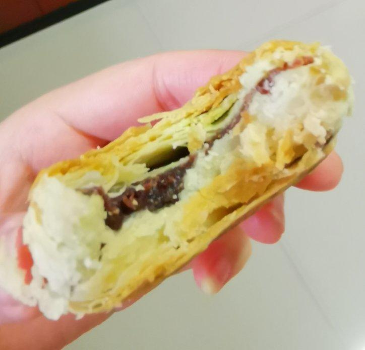 酥皮绿豆饼   酥得掉渣渣