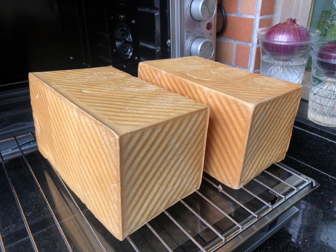 波兰种淡奶油吐司的做法