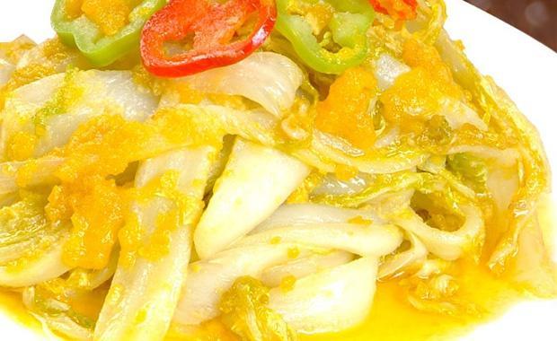 咸蛋黄炒娃娃菜的做法