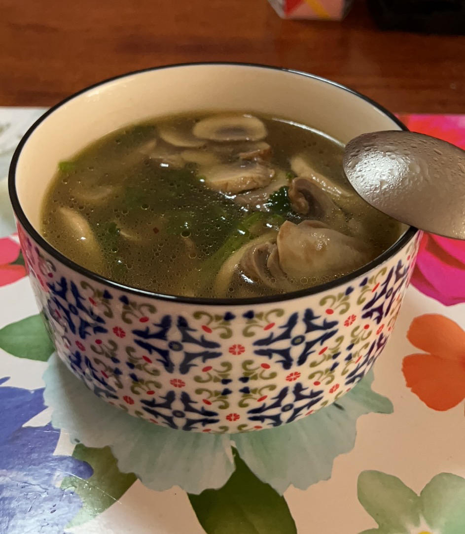 明明是素汤 却鲜得像鸡汤一样的「口蘑汤」
