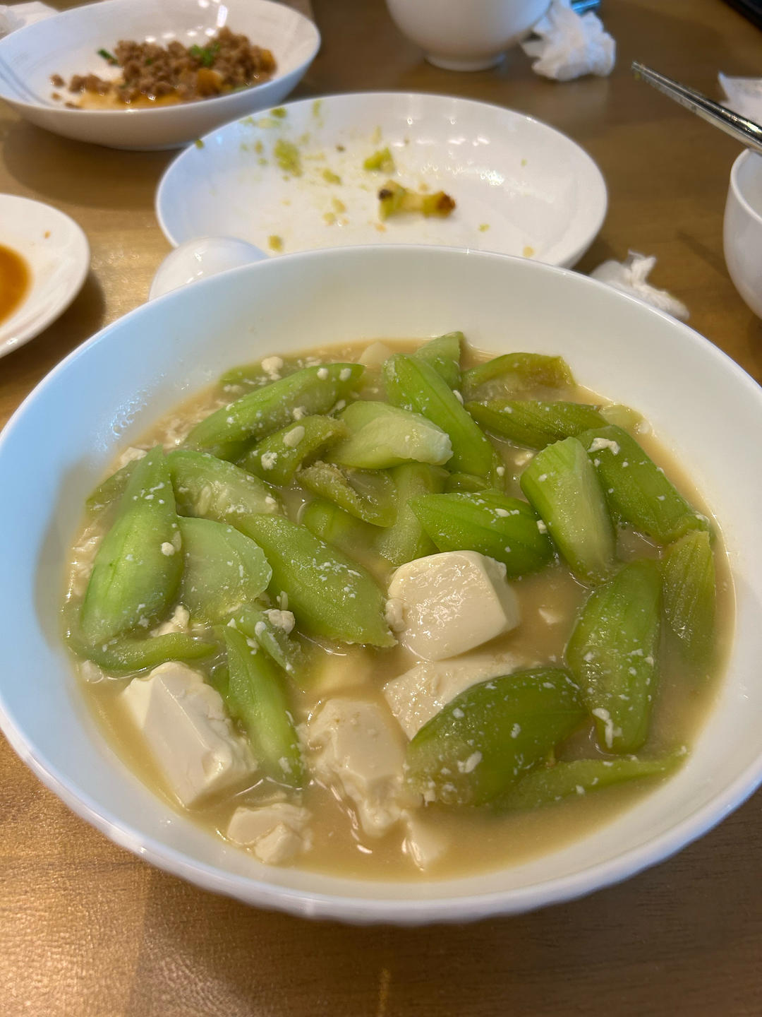 丝瓜炖豆腐（超简单超美味）