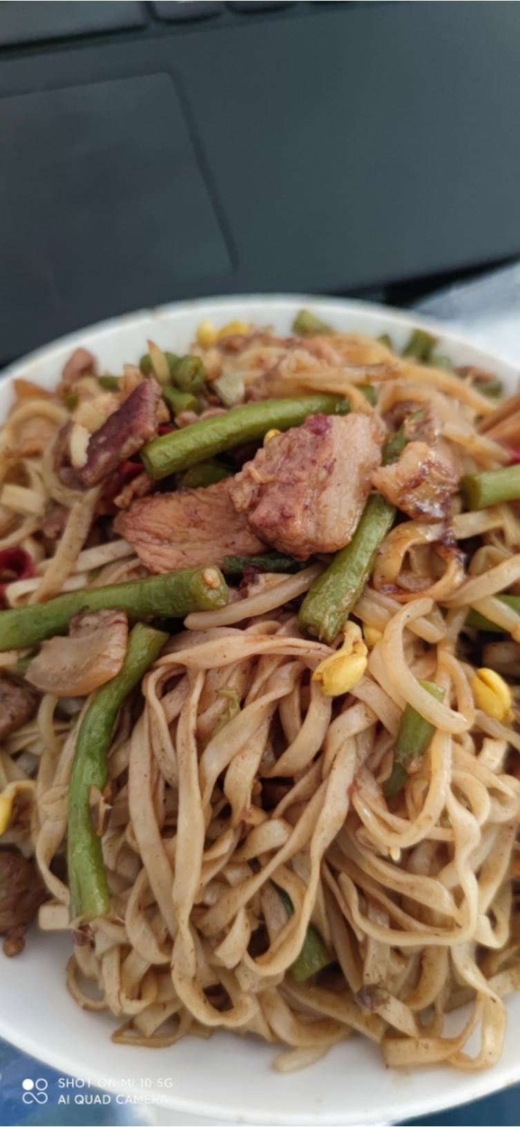 豆角焖面