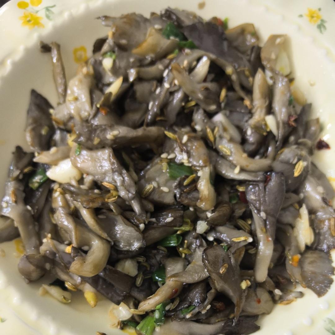 干煸平菇（有肉的味道）