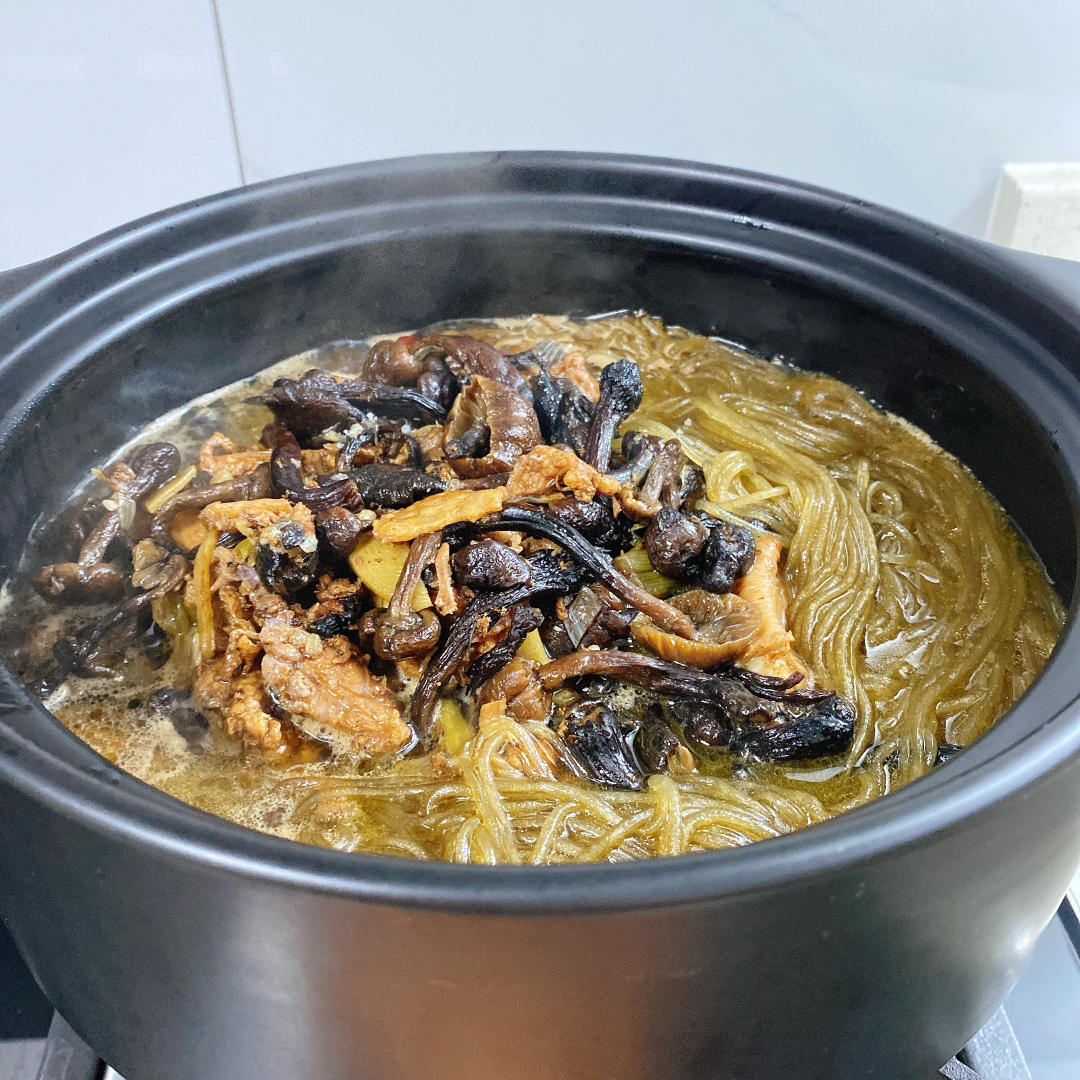 小鸡炖蘑菇