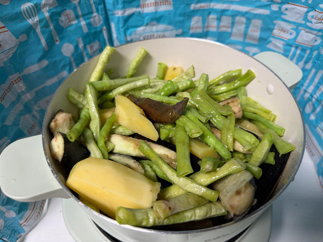 豆角烧茄子
