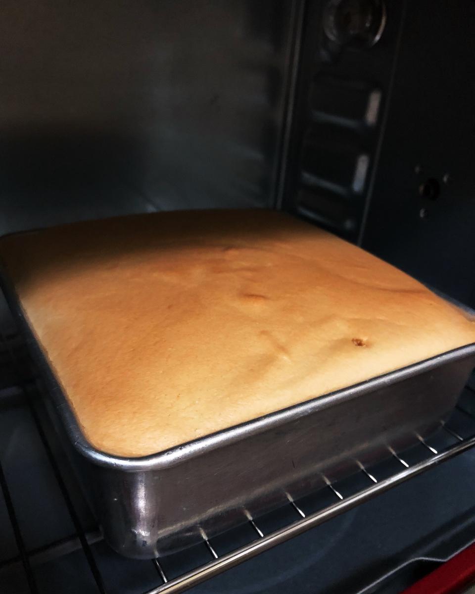 青井聪子の原味戚风蛋糕