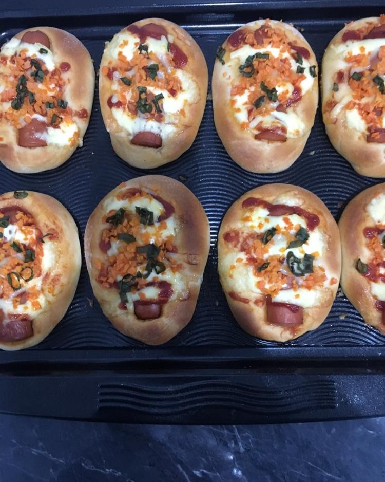 葱香芝士肠仔包