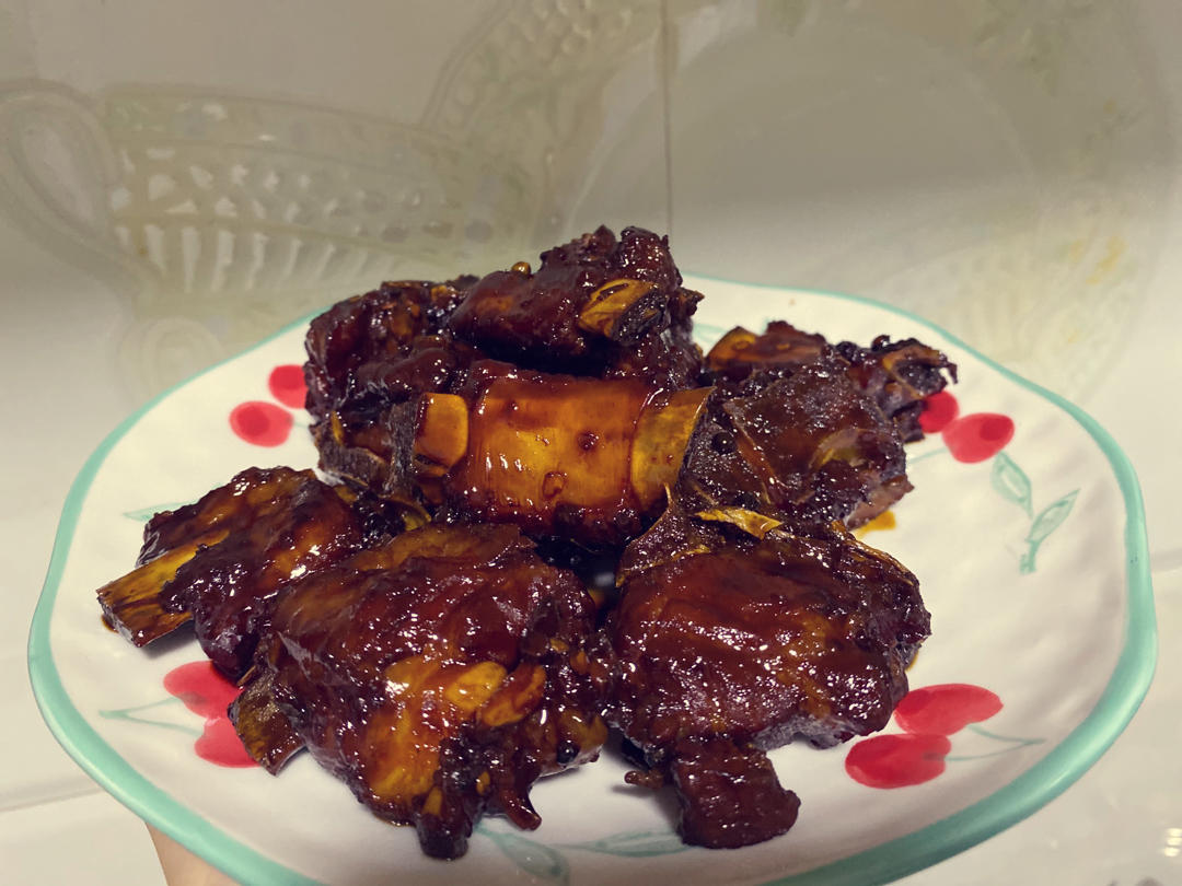 啤酒烧排骨（好吃到吼吼～）