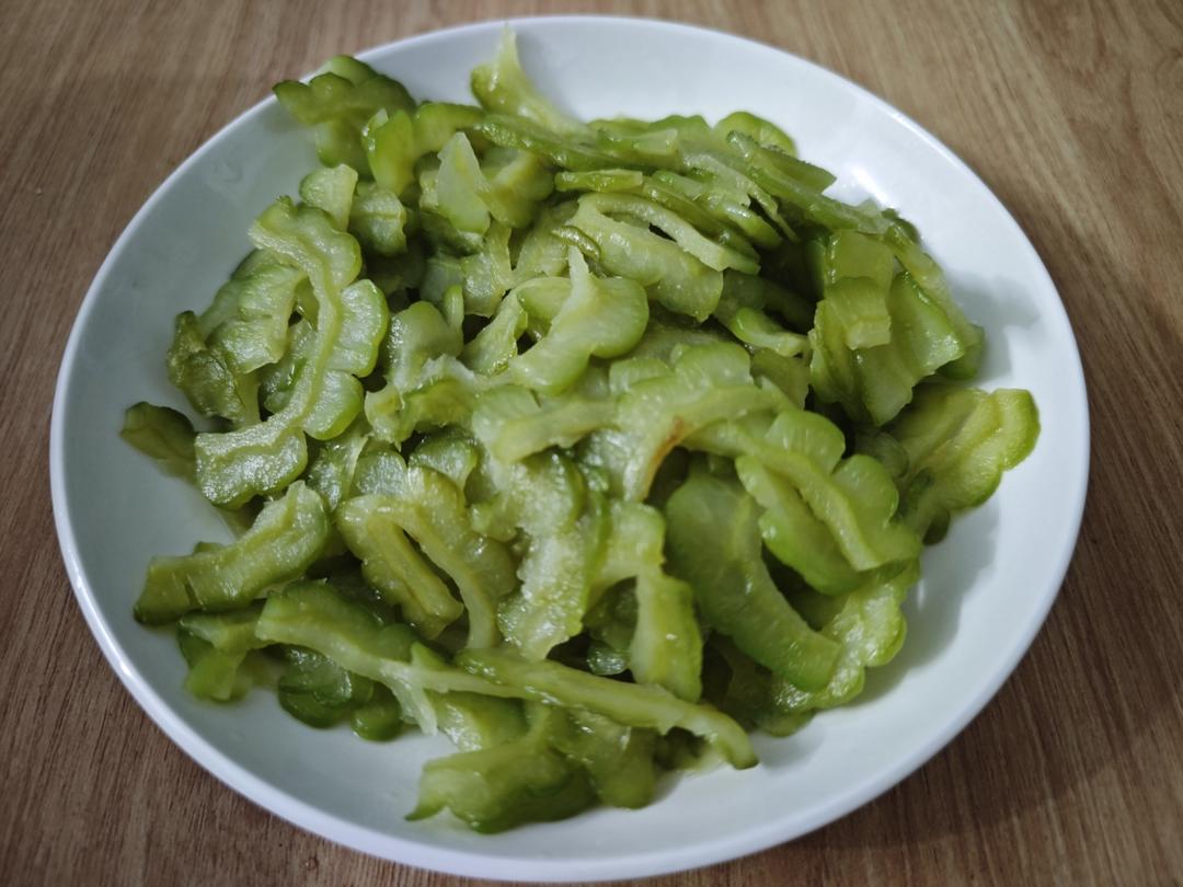 清炒苦瓜（一点都不苦）
