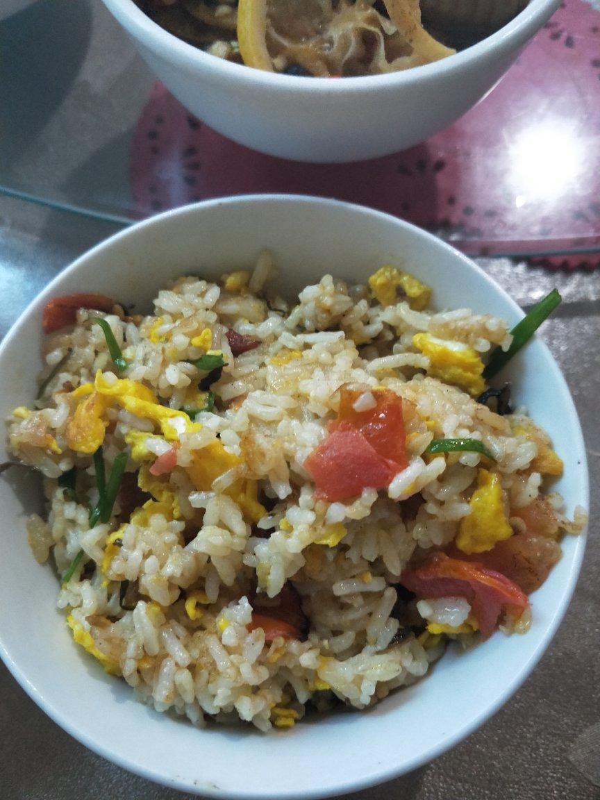 番茄鸡蛋炒饭