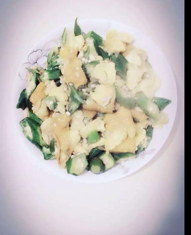 秋葵炒鸡蛋