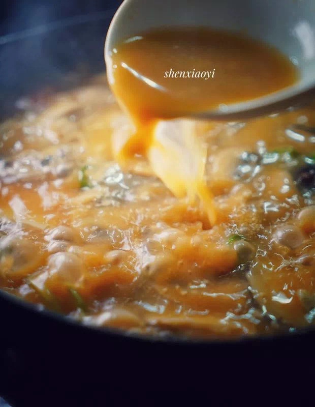 七彩大酱汤-料足又快手的大酱汤，大冬天就靠它来配碗米饭暖身又暖心了！的做法
