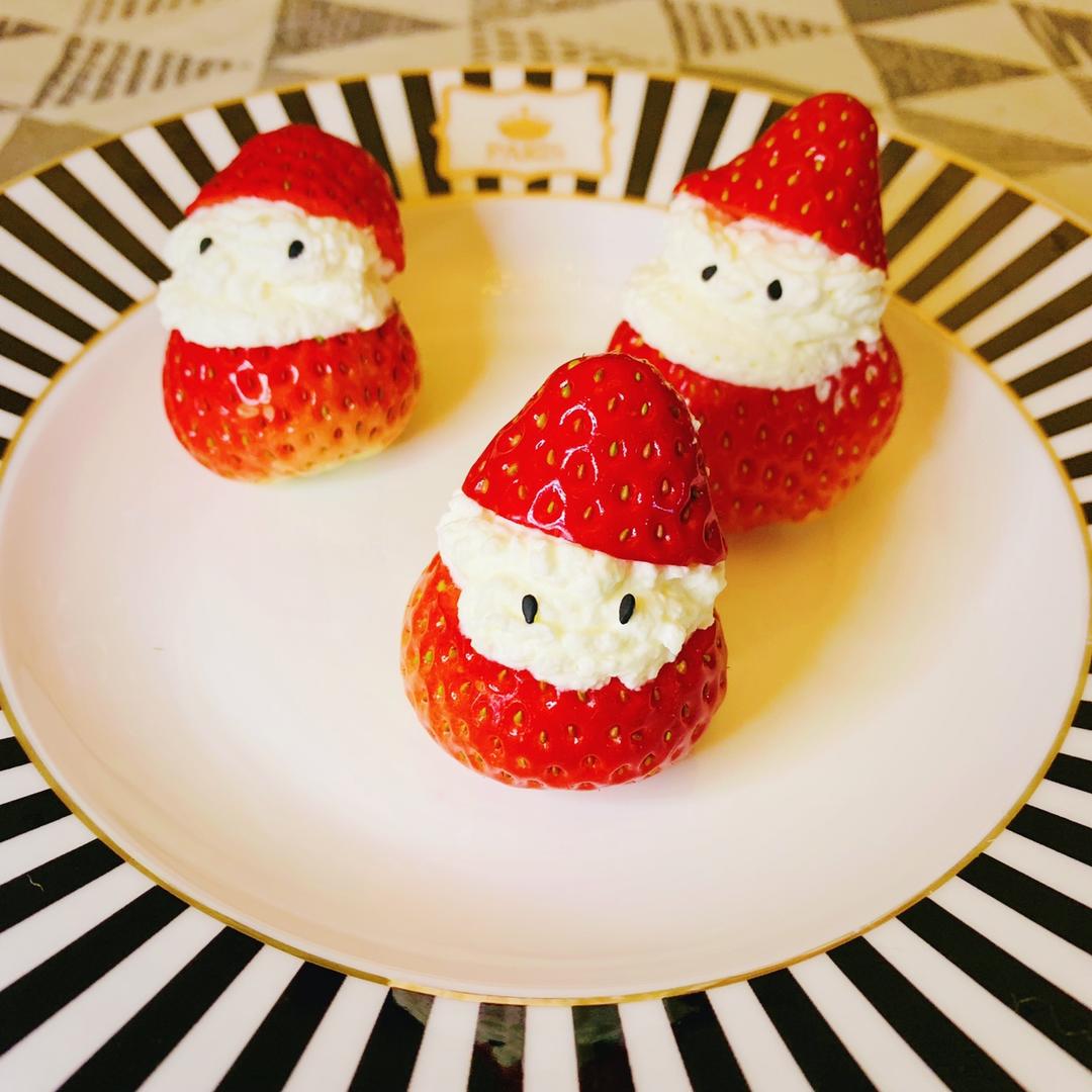 草莓小雪人的做法