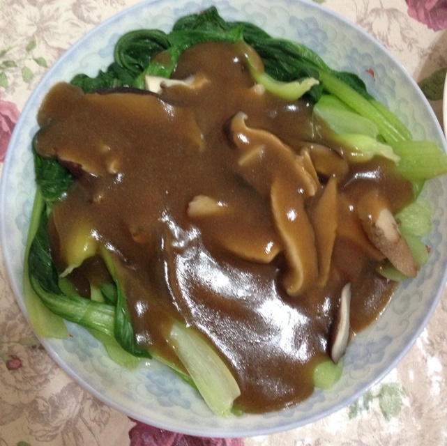浇汁香菇油菜