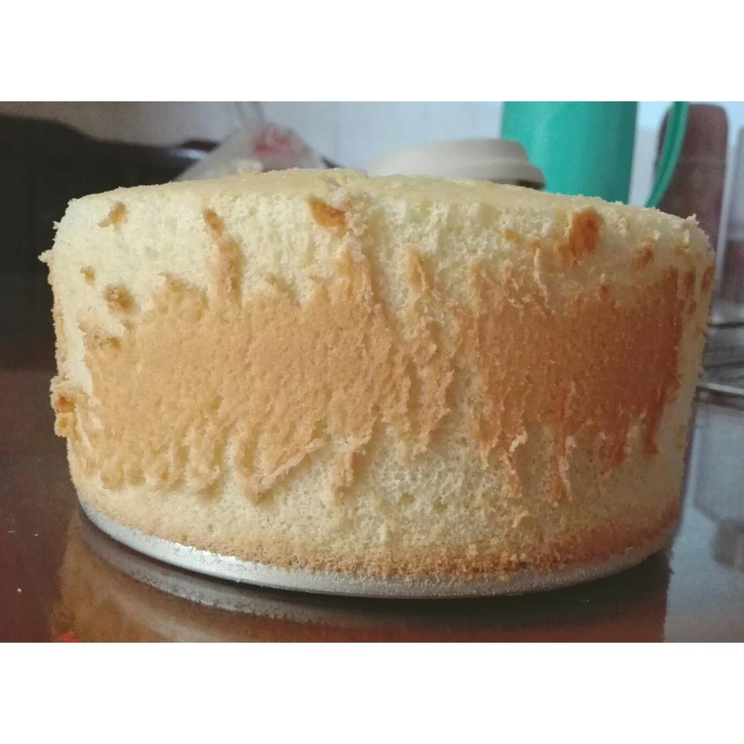 超简单完美戚风蛋糕（6寸2蛋）附打发、翻拌、脱模视频