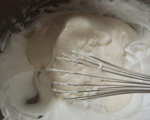大白兔奶糖天使蛋糕卷的做法 步骤18